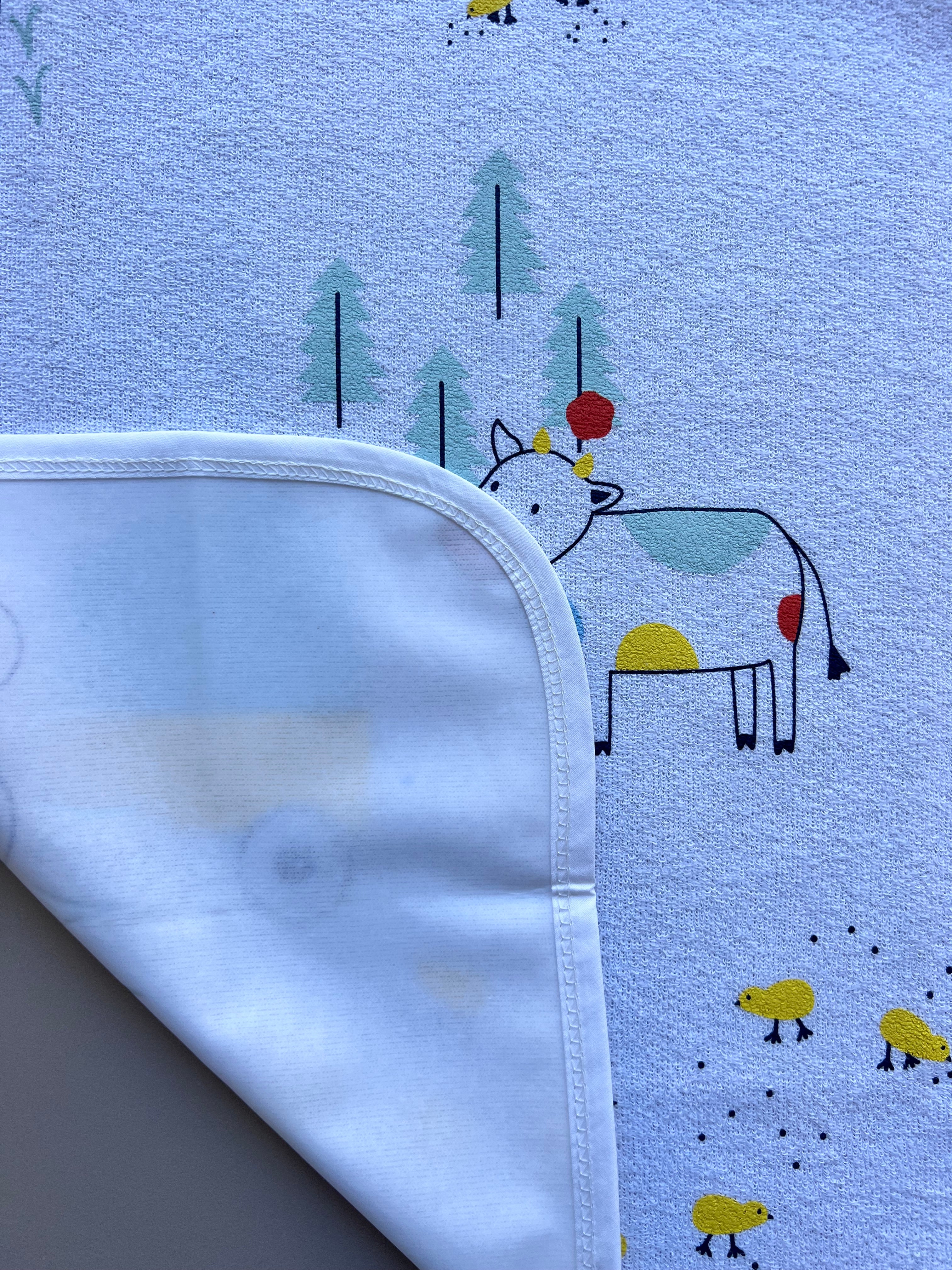 White Cow Impermeable Changing Mat