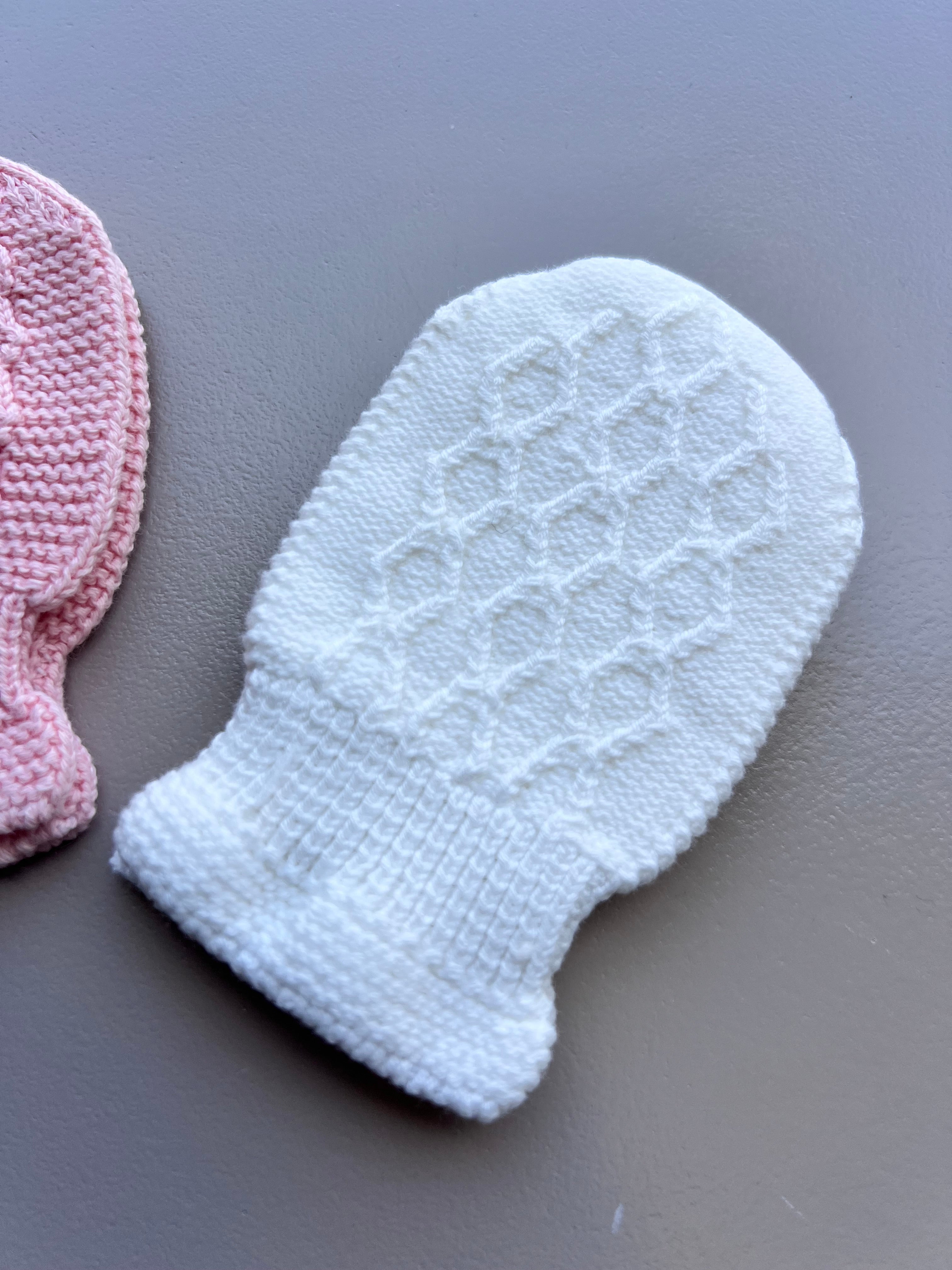 Salmon & off-White Mitten Pack of 2 Pairs