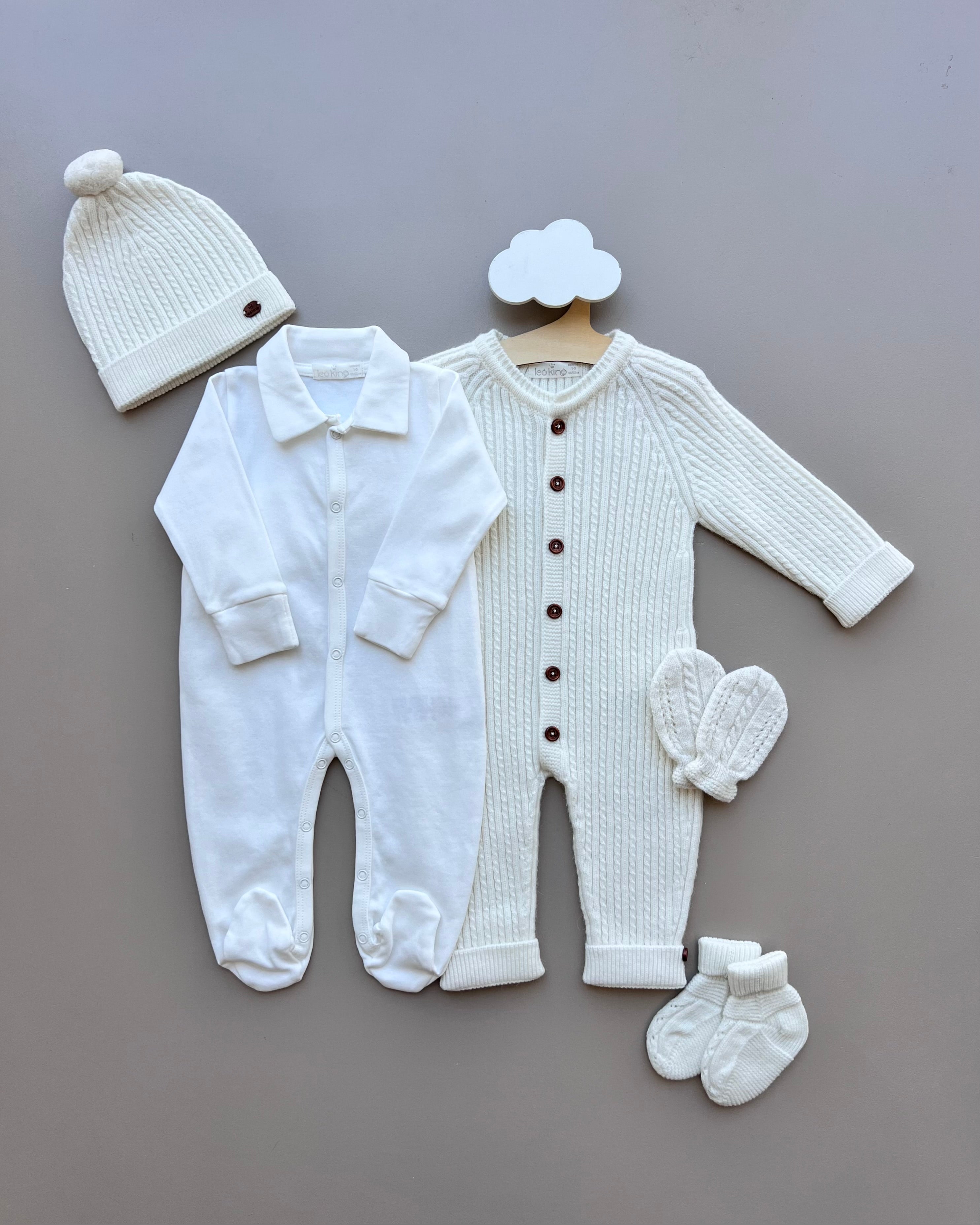 Merino Wool Brown Buttons Hospital Set 5 Pcs