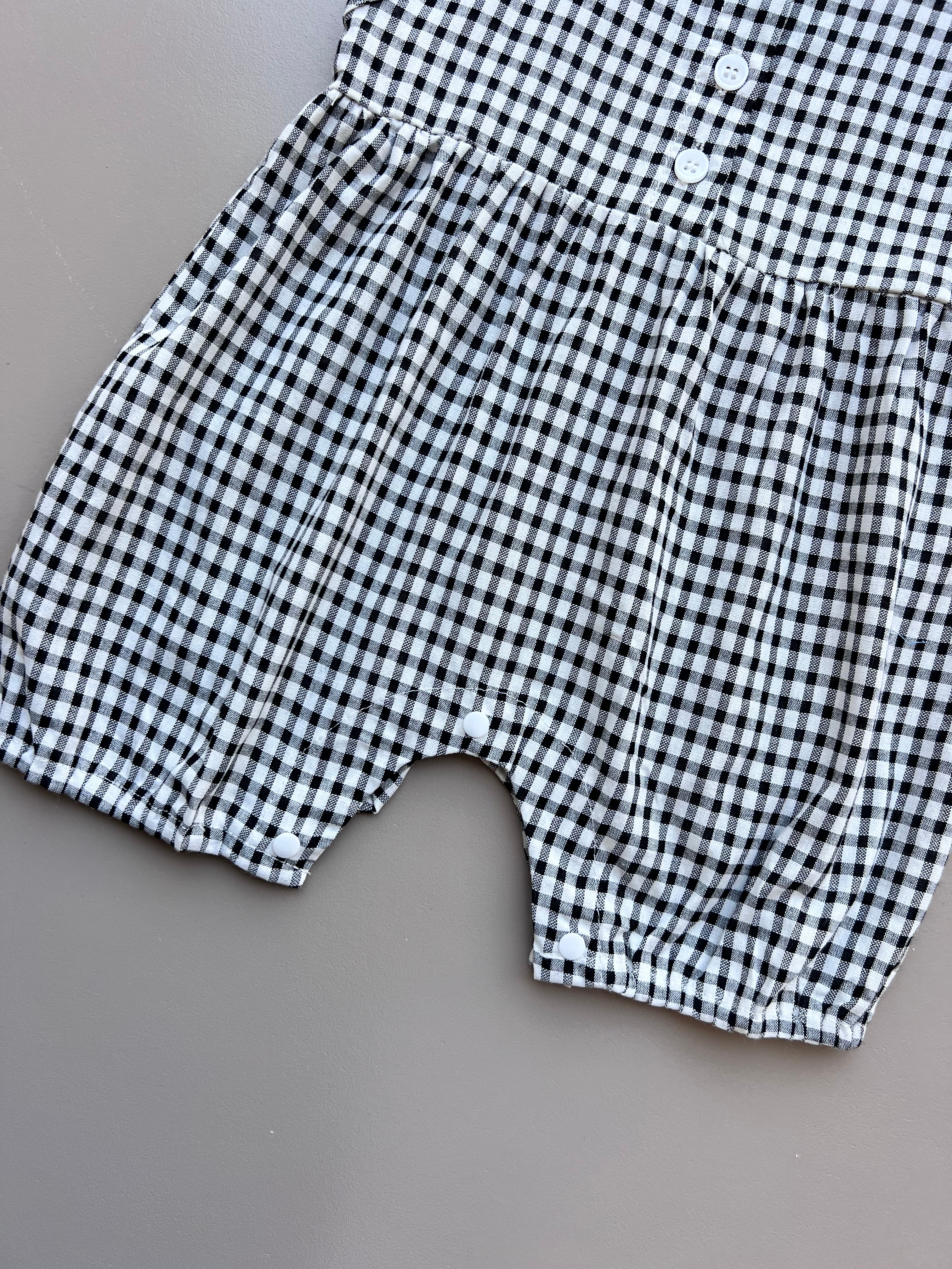 Black and White Carreaux Romper With Hat 2Pcs Set
