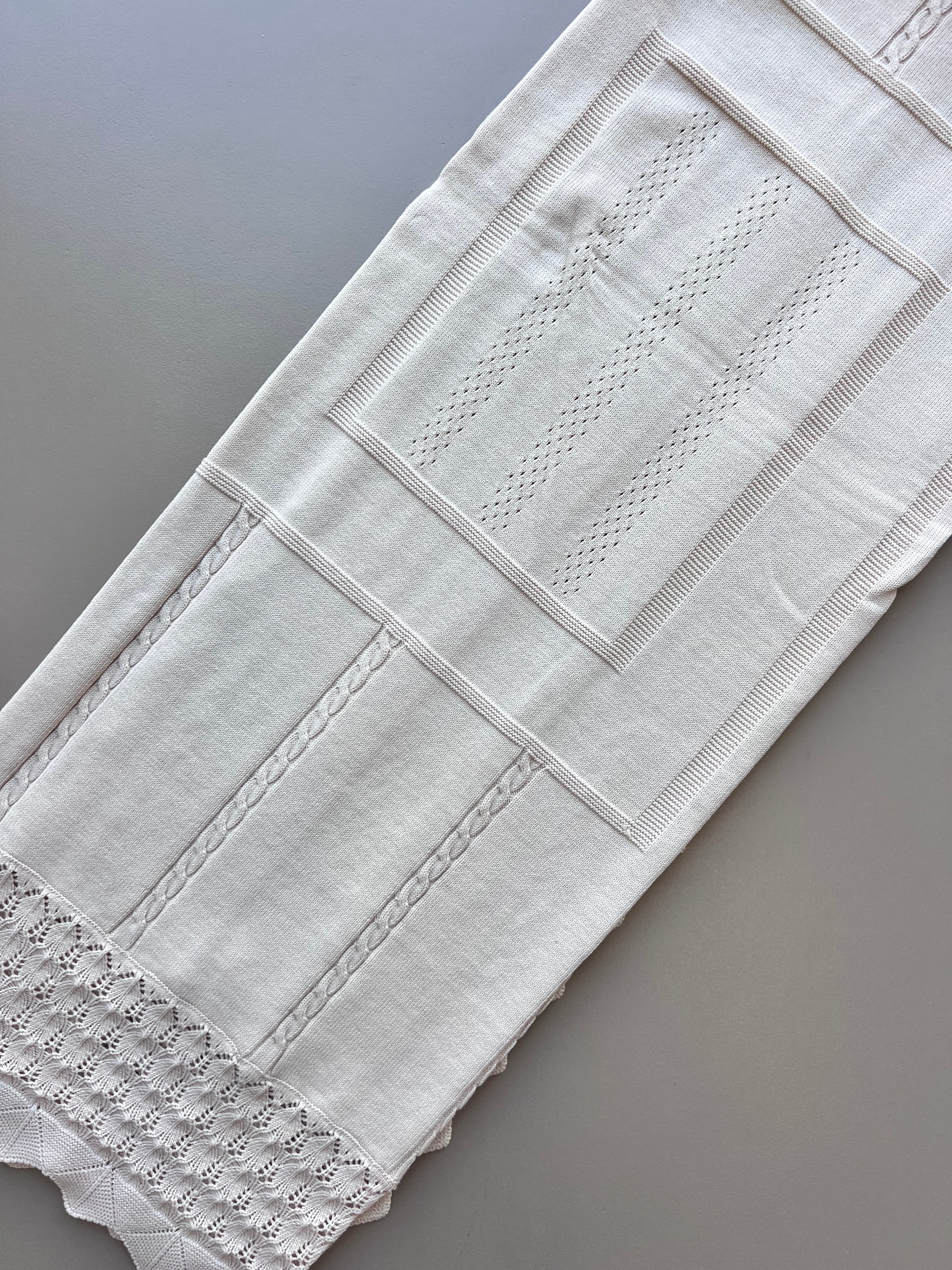 Beige Bow Organic Cotton Blanket