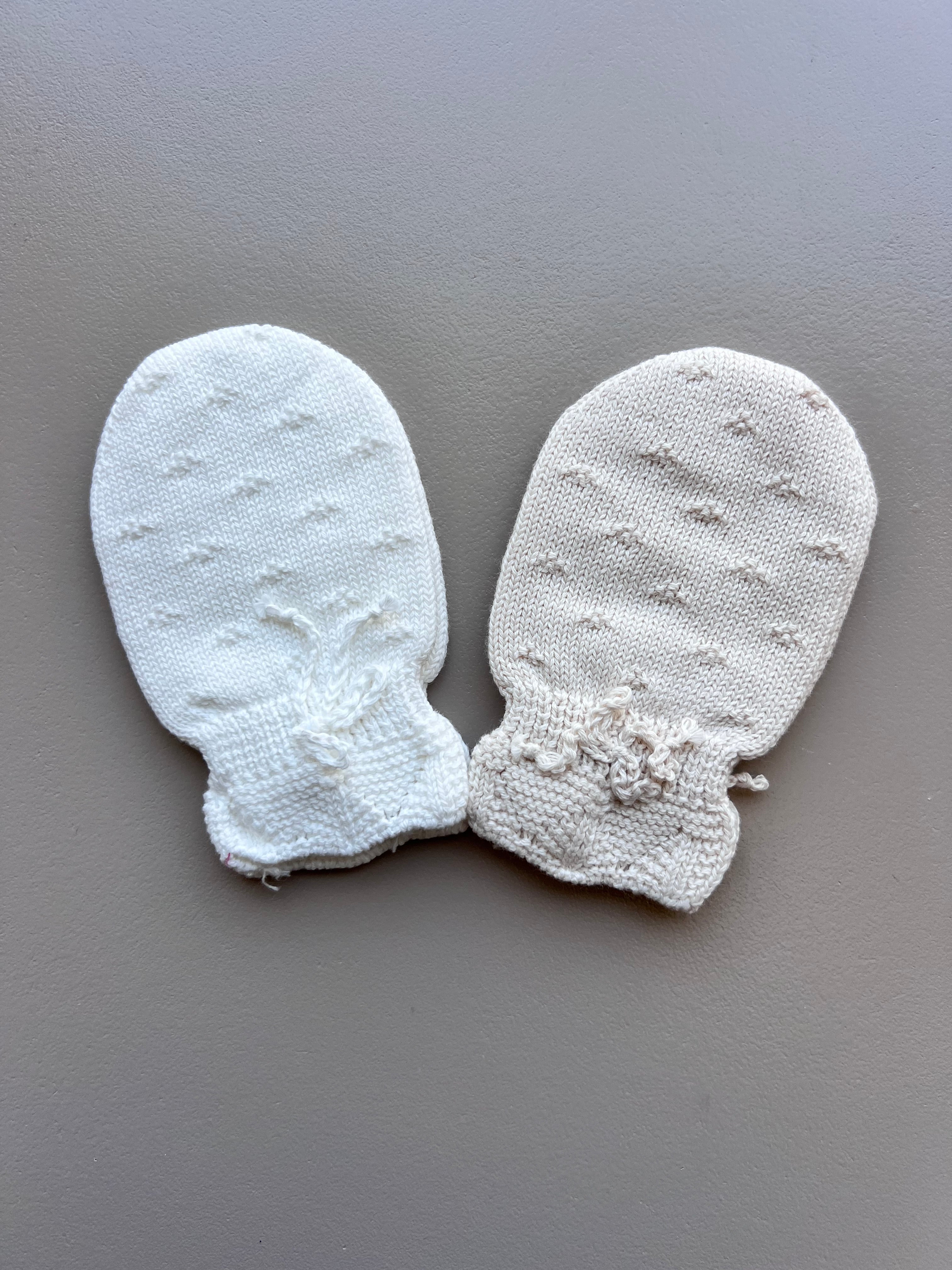 Light Beige & Off White Mitten Pack of 2 Pairs