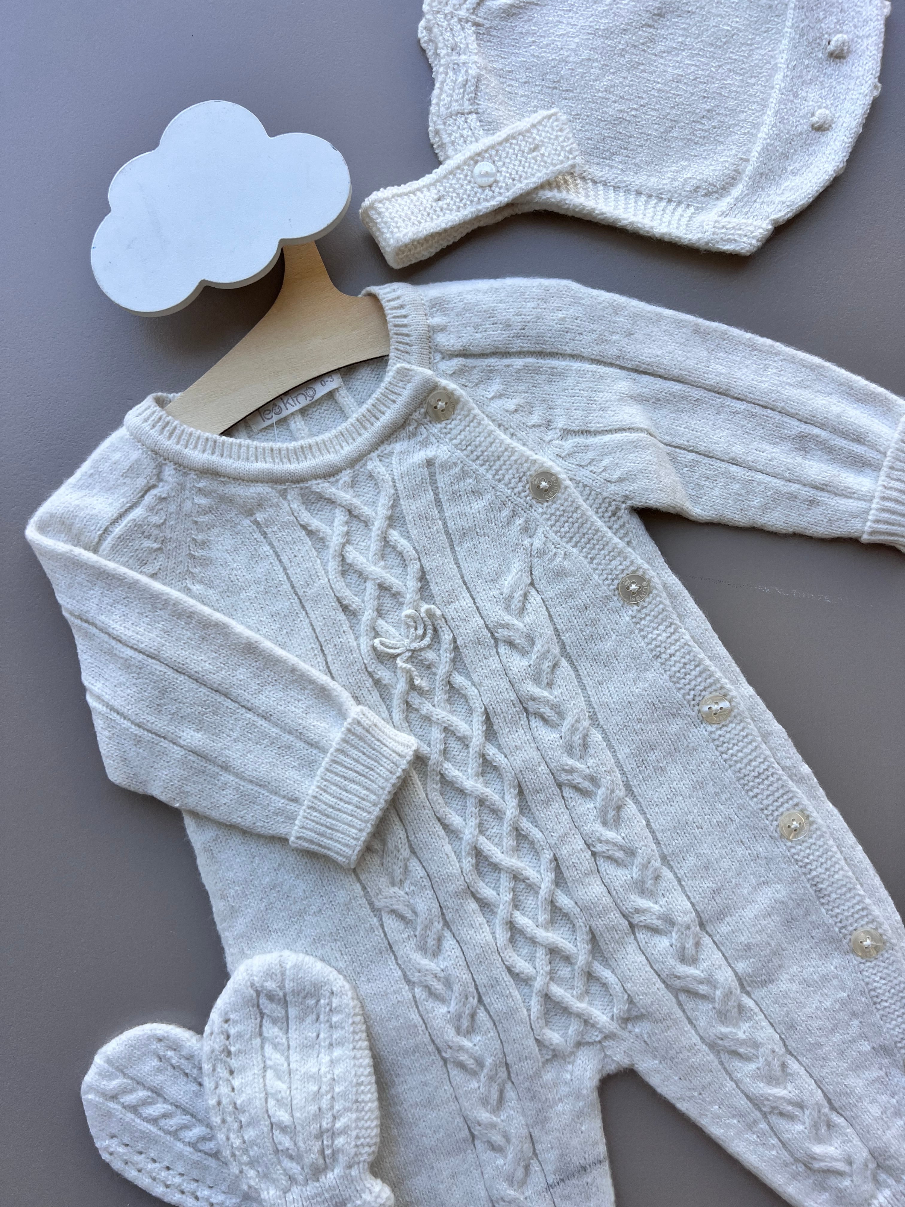 Off-White Merino Wool Overall Hospital Set 4 Pcs