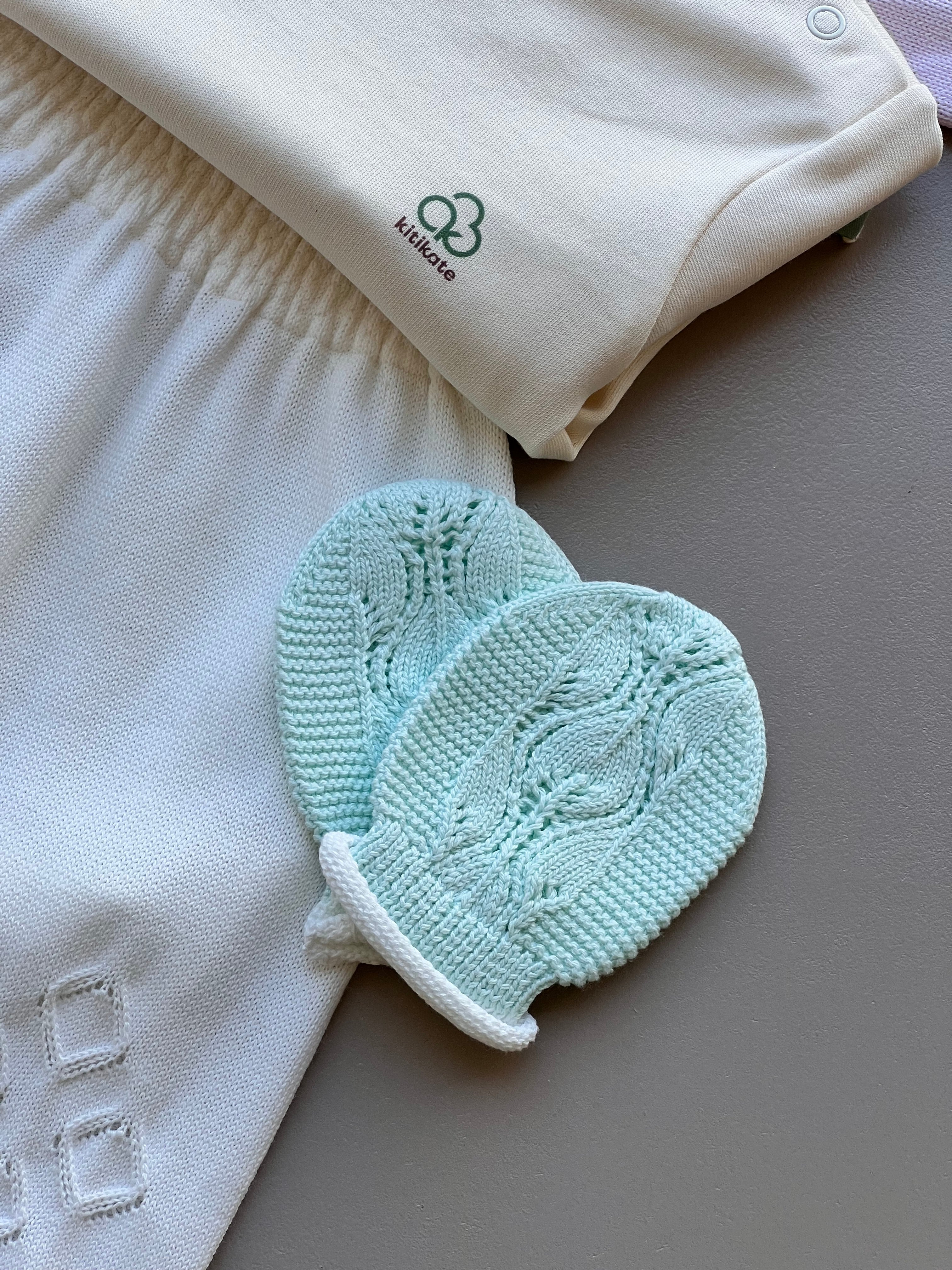 White And Pink Embroidered Organic Cotton Hospital Set 7 Pcs