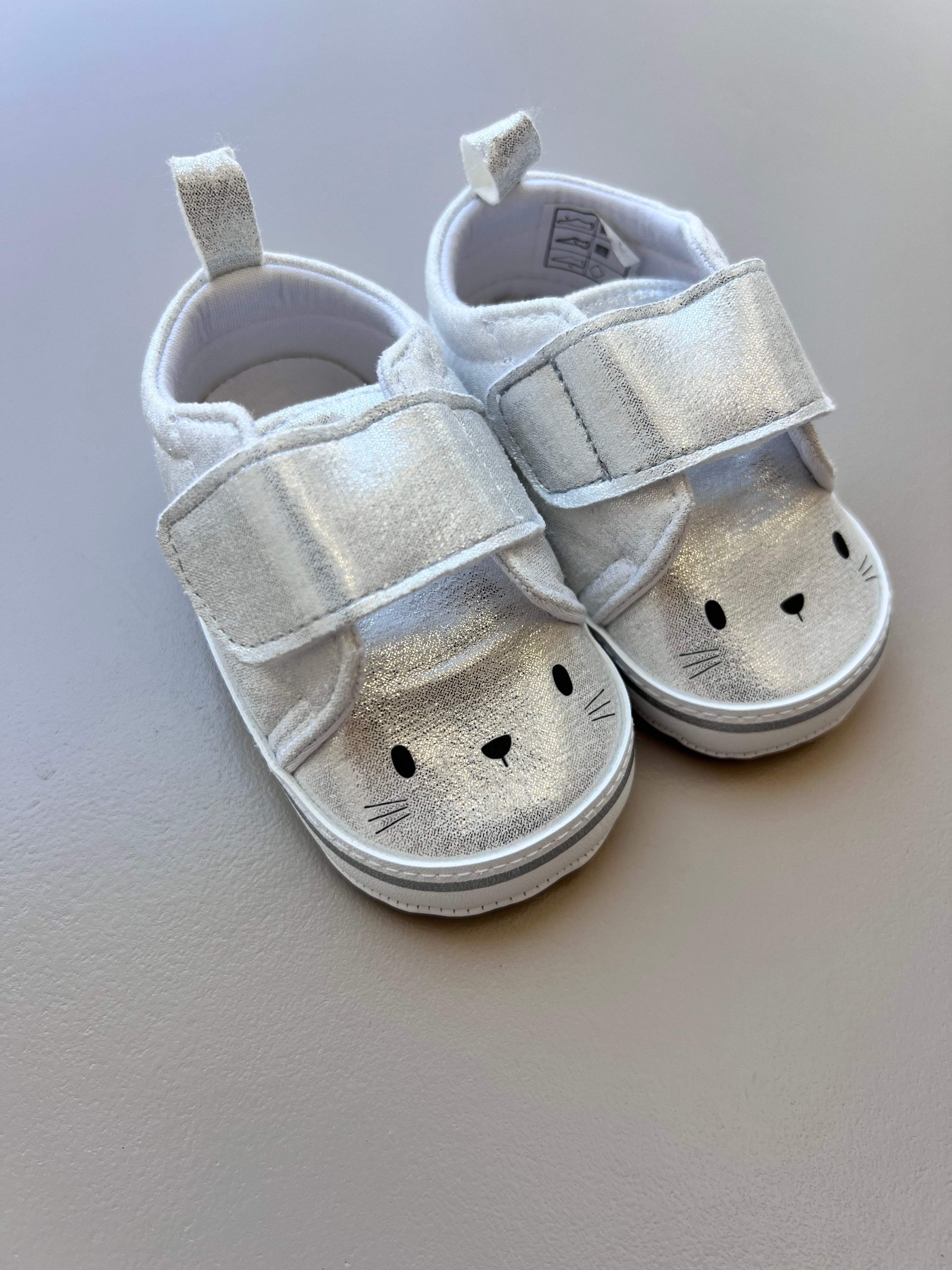 Grey Rabbit Shoes for baby Girl