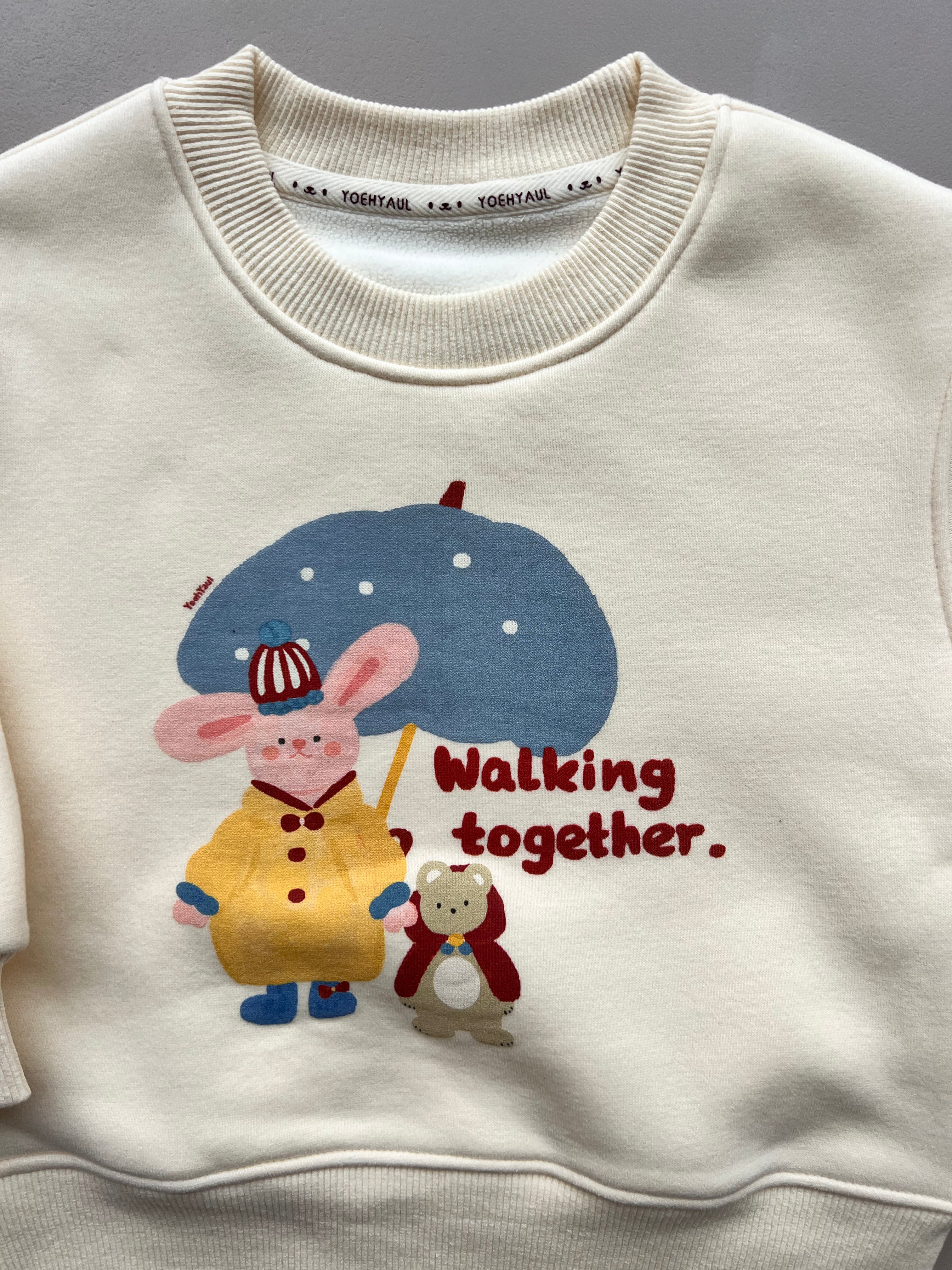 Graphic-Print Sweatshirt Fur Inside