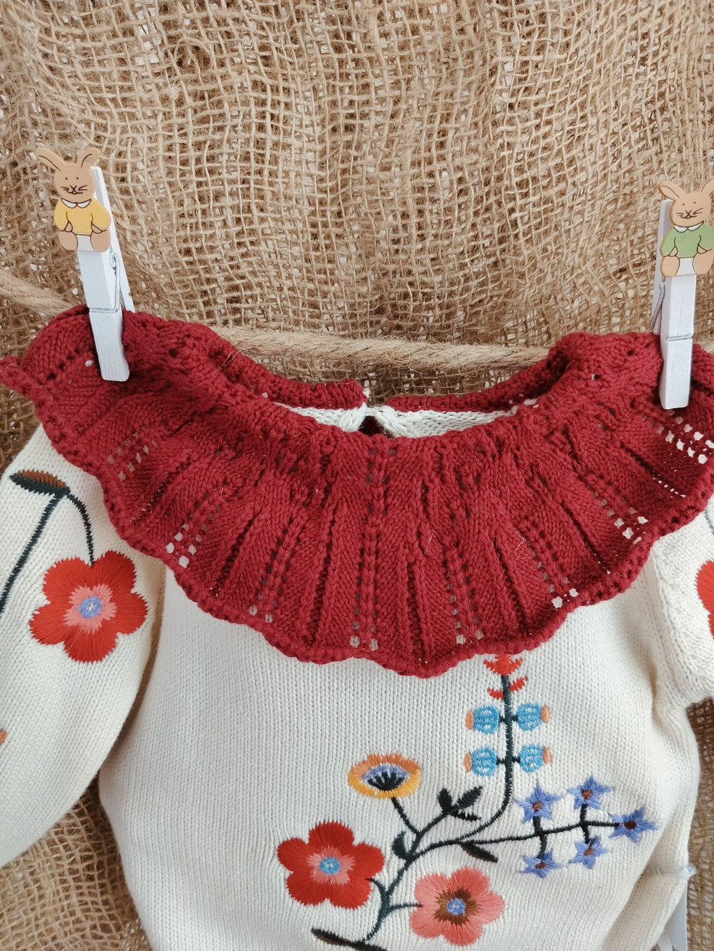 Red & Beige Ruffle Flower 2 Pcs Set