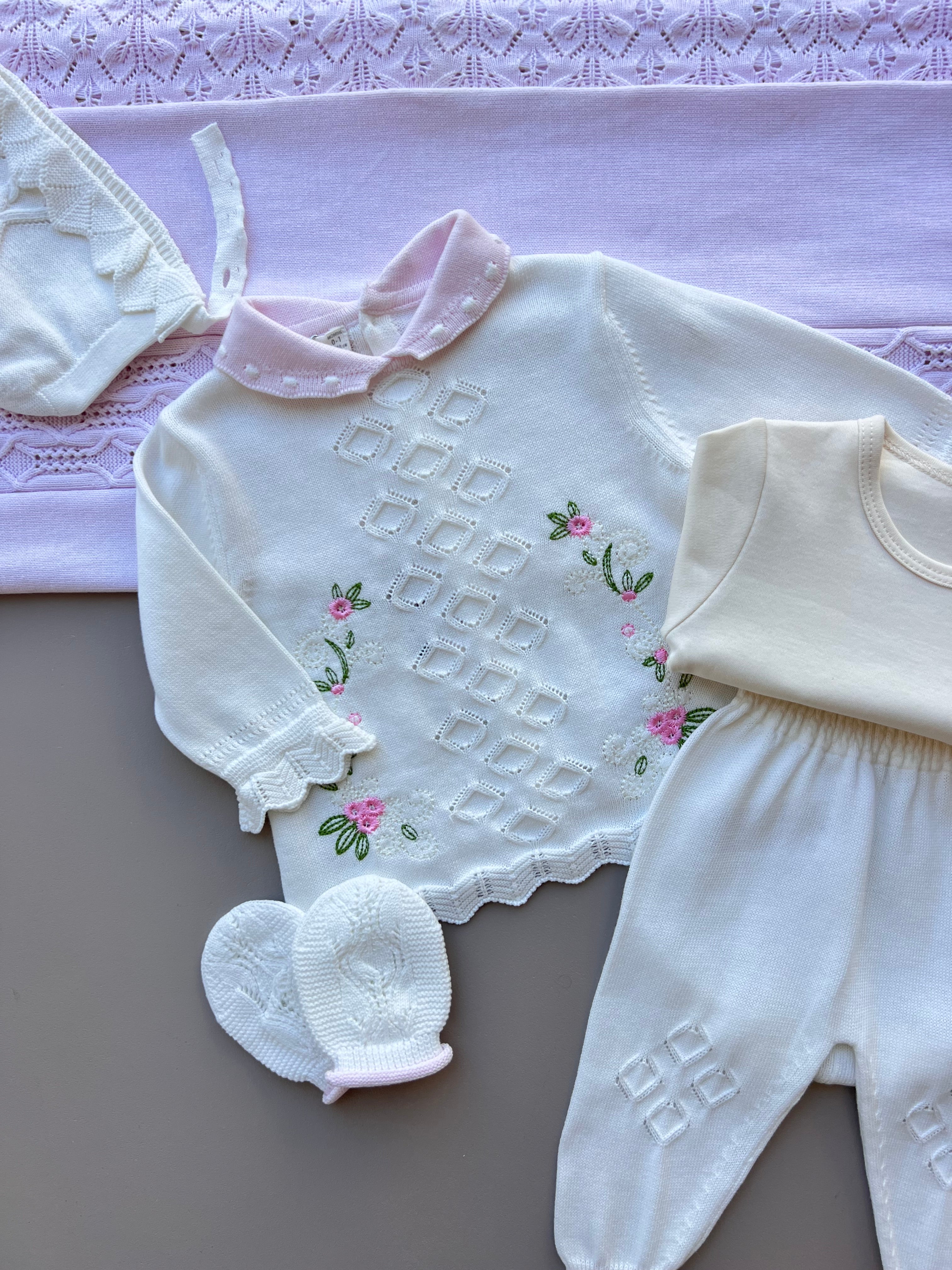 White And Pink Embroidered Organic Cotton Hospital Set 7 Pcs
