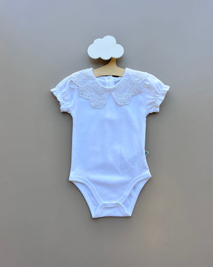 White GOTS™ Certified Organic Cotton Dentelle Collar Body short sleeves