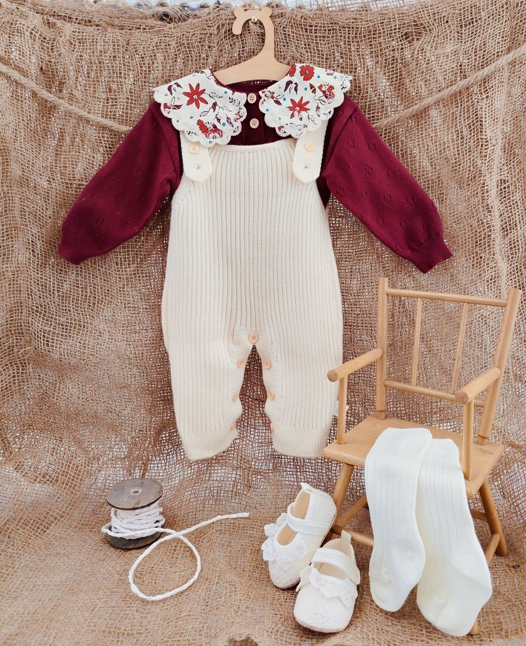 Red & Flower Collar Sweatshirt