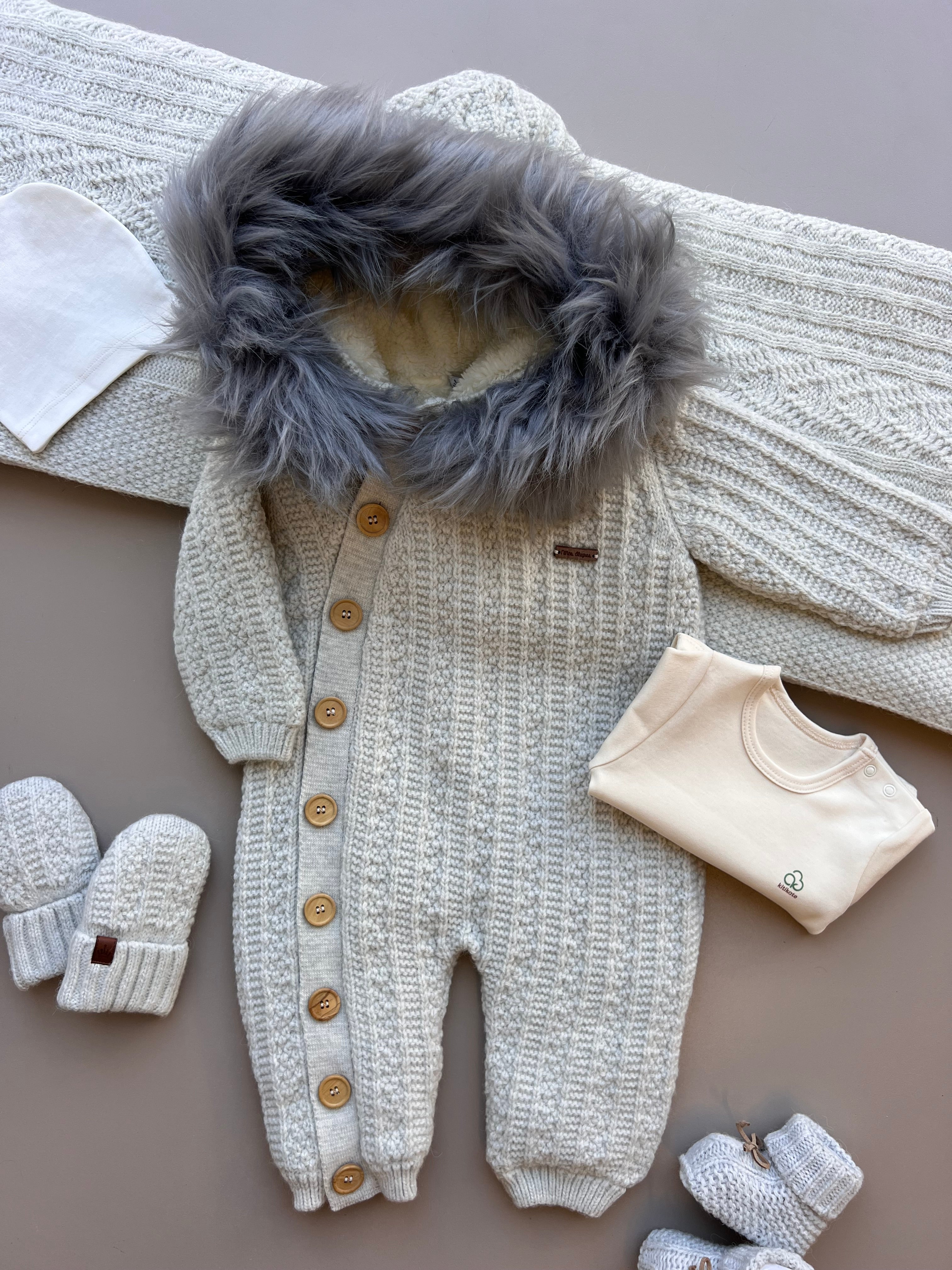 Light Grey Wool Button Hospital Set 6 Pcs
