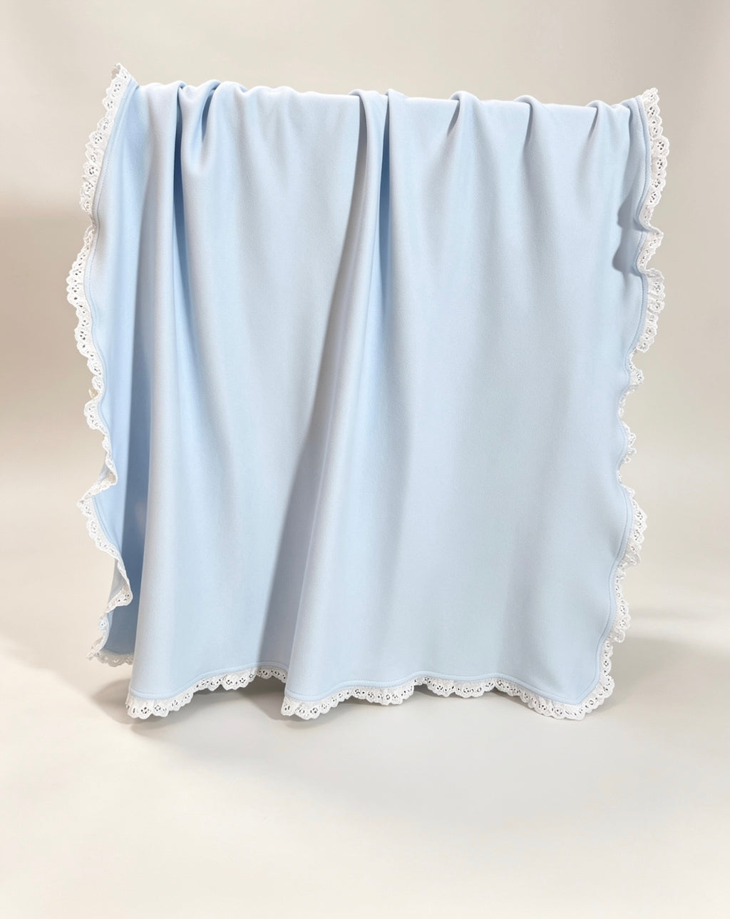 Nœud Blanc™ Organic Cotton Plain Ruffle Blanket
