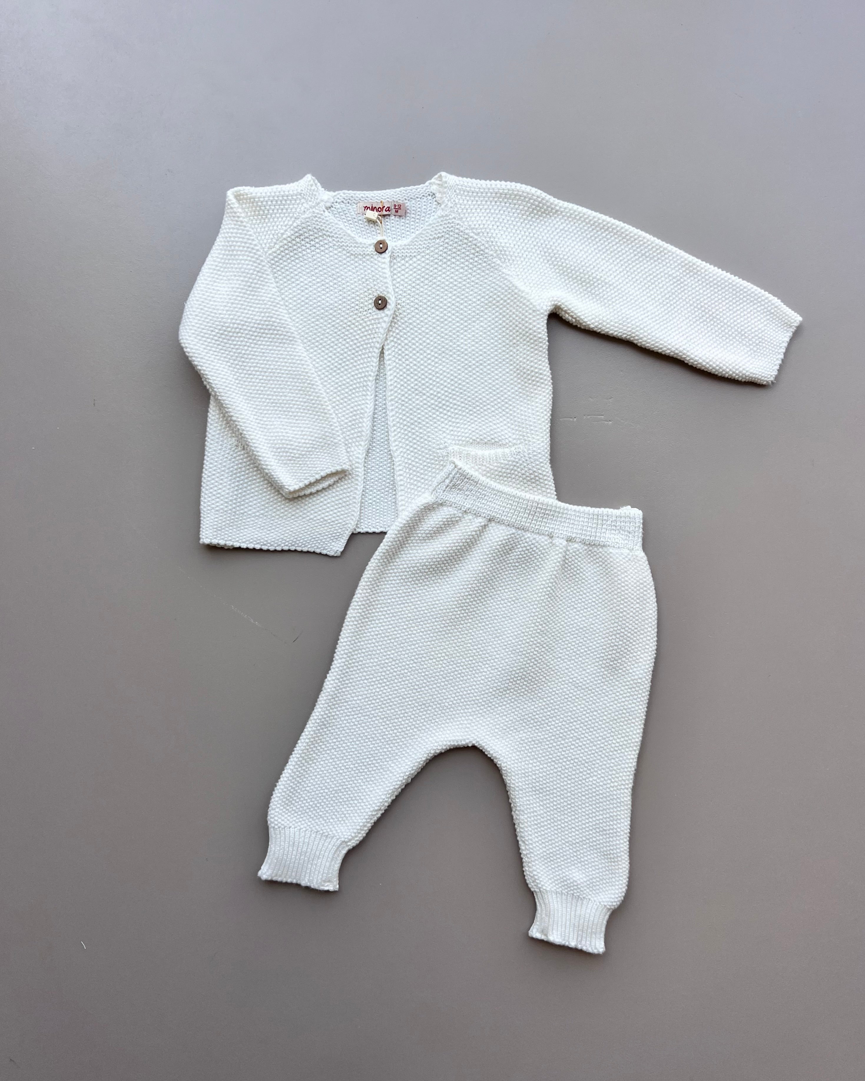 Off White Soft Wool 2Pcs Set