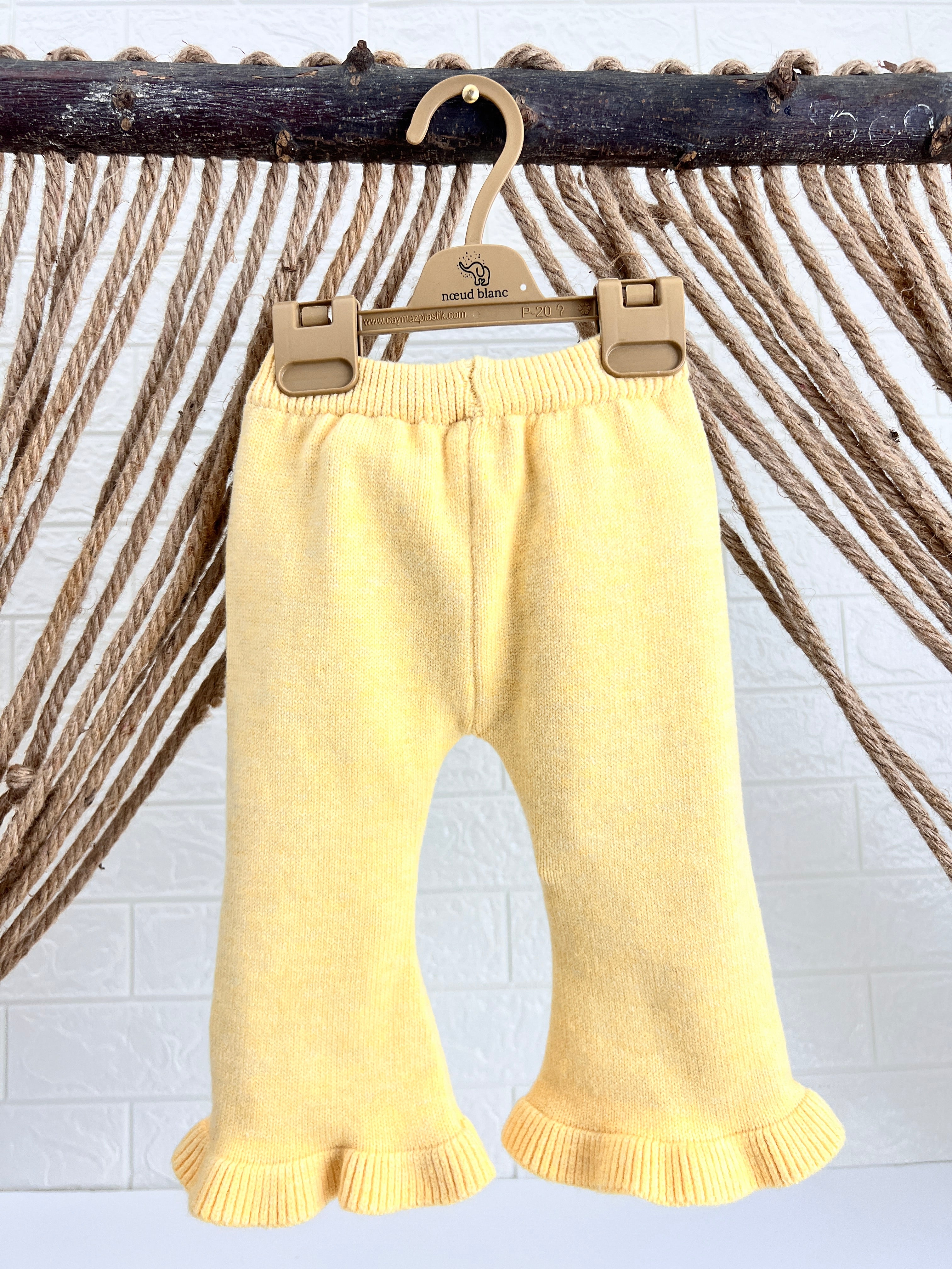 Yellow & White Collar 2 Pcs Set