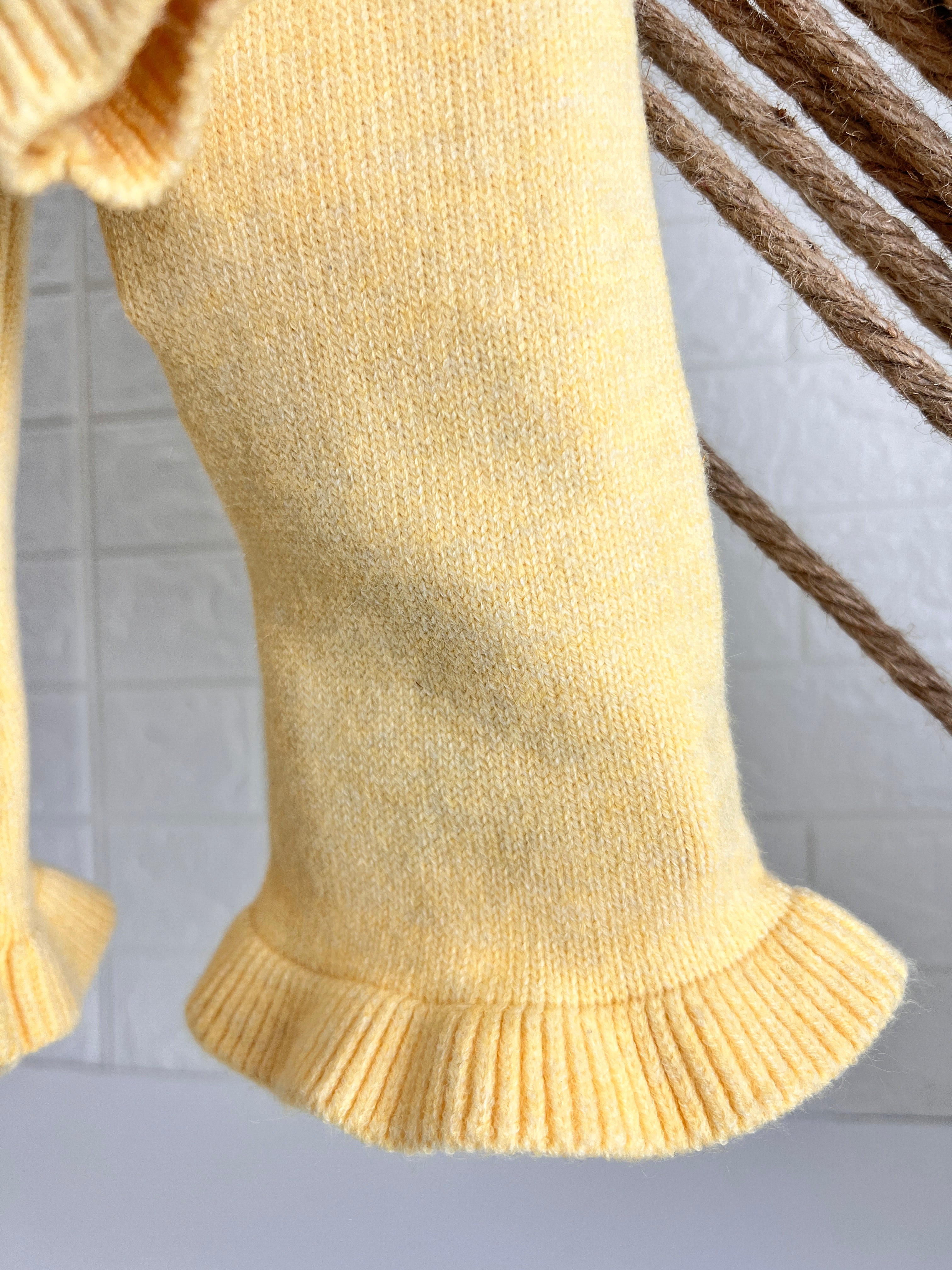 Yellow & White Collar 2 Pcs Set