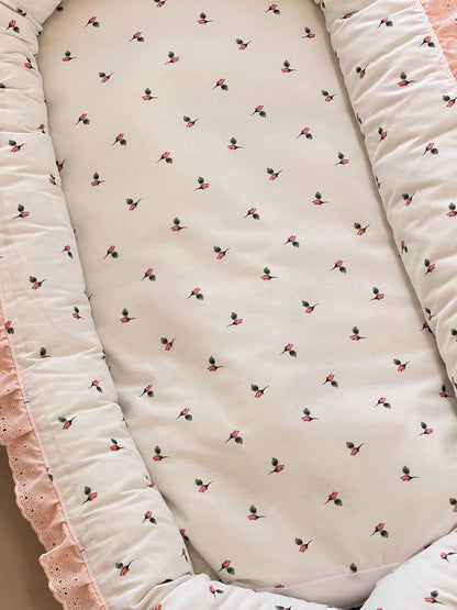 White And Pink Flowers Organic Cotton Baby Nest - La Farandole Paris