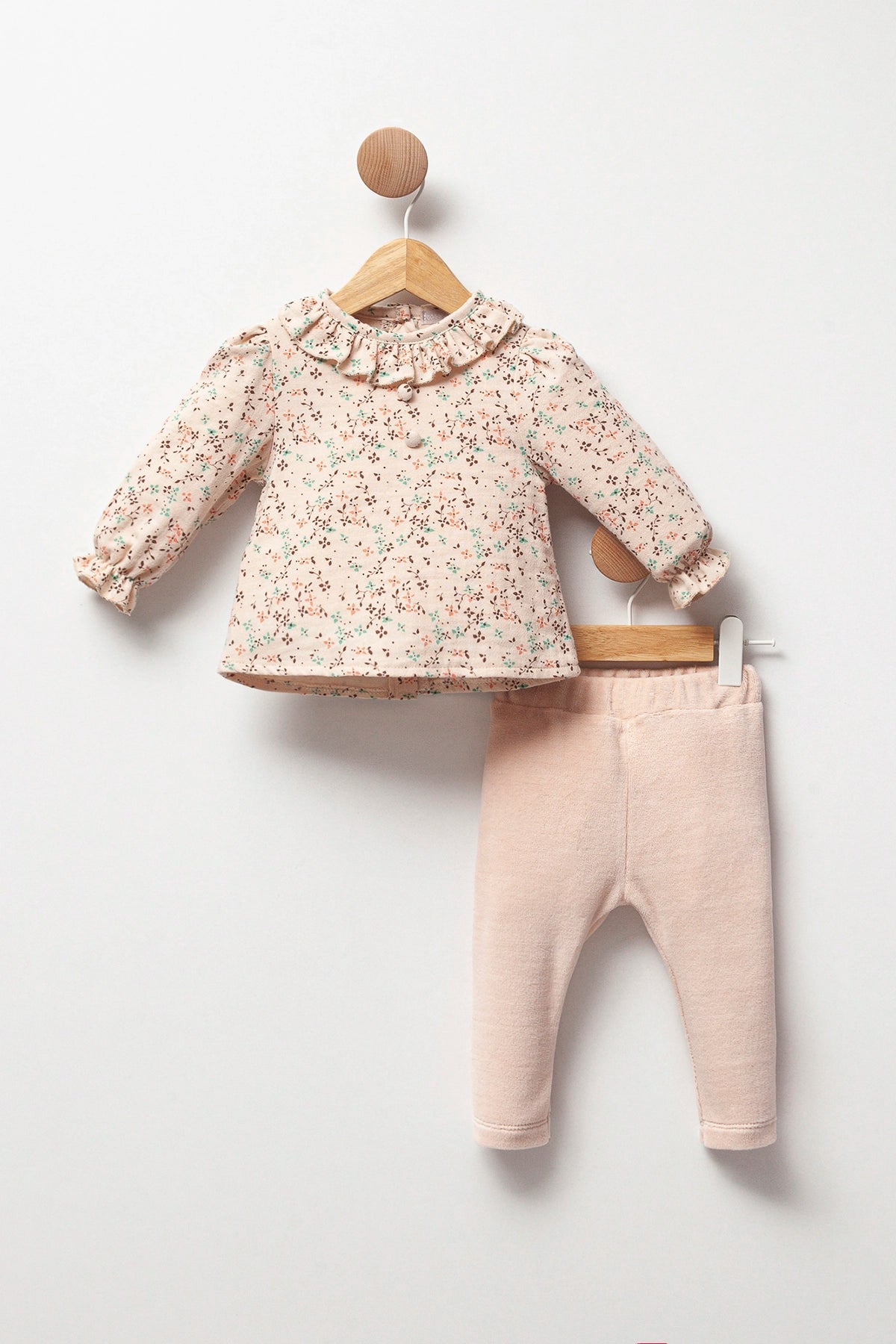 Beige Muslin Flowers Top and Velvet Pants 2pcs Set