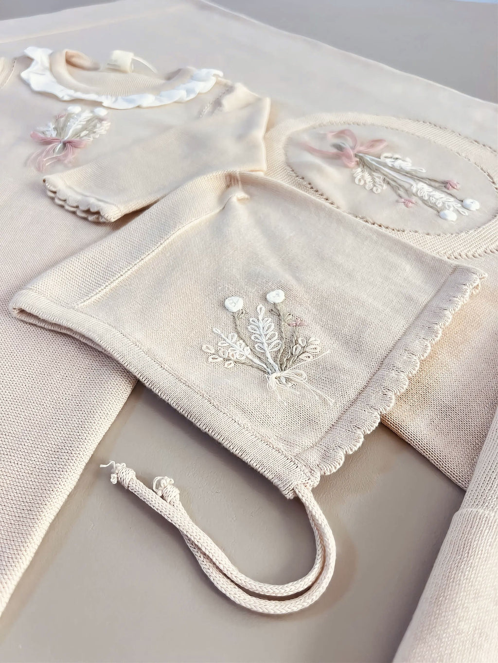 EAC Organic cotton Beige Flower embroidered Hospital Set 3 Pcs