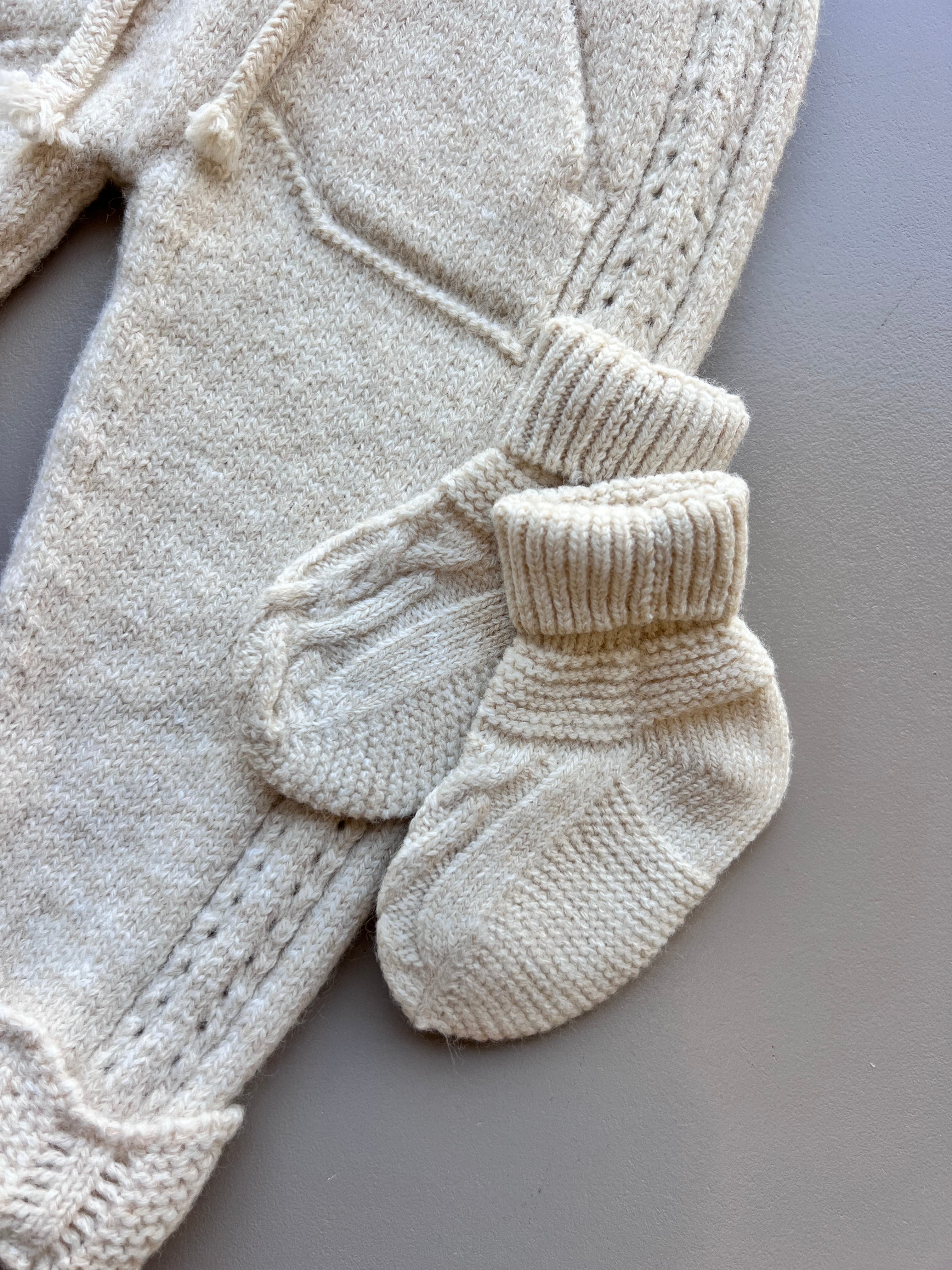 Beige Merino Wool Ruffles Hospital Set 4 Pcs