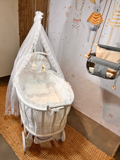 Imperial White Wooden Bassinet - La Farandole Paris