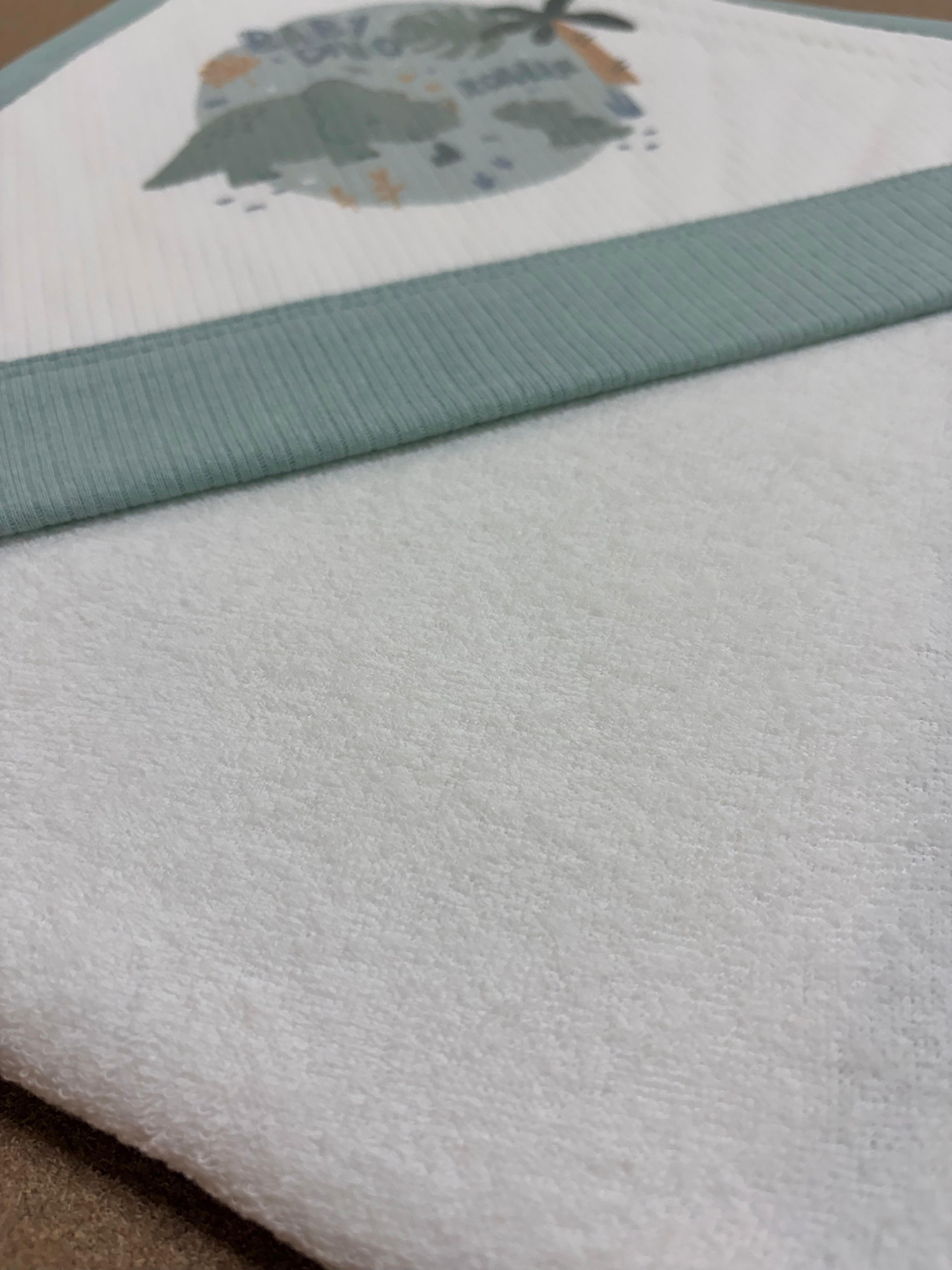 GOTS™ Certified Organic White & Green Bath Towel
