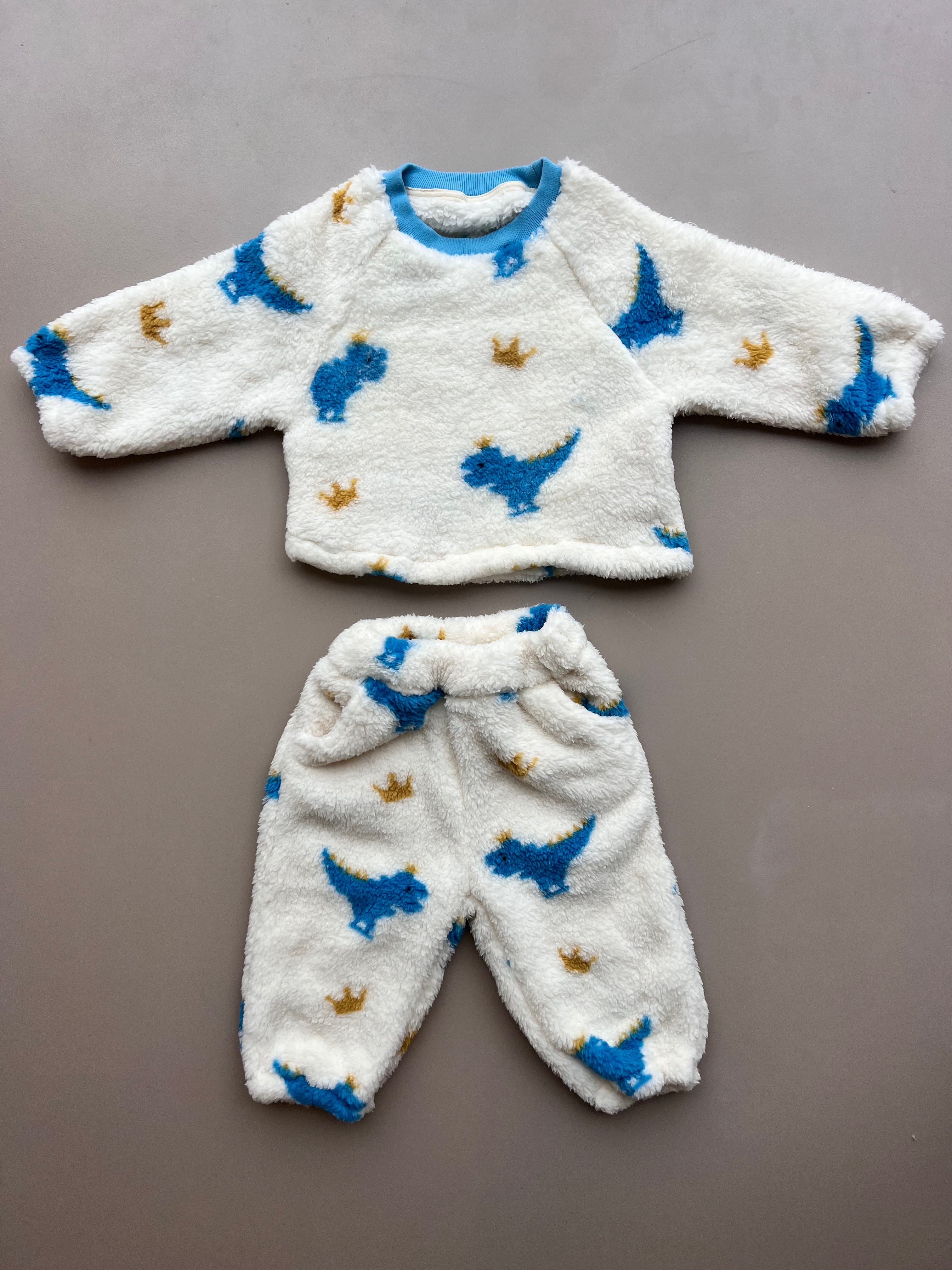 Off-White Fuzzy Printed Garment Survetement 2 Pcs Set