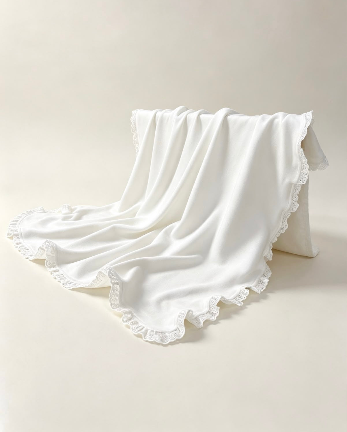 Nœud Blanc™ Organic Cotton Plain Ruffle Blanket