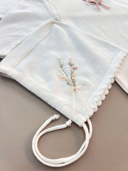 EAC Organic cotton Off-White Ruffles Flower Bouquet Embroidered Hospital Set 5 Pcs