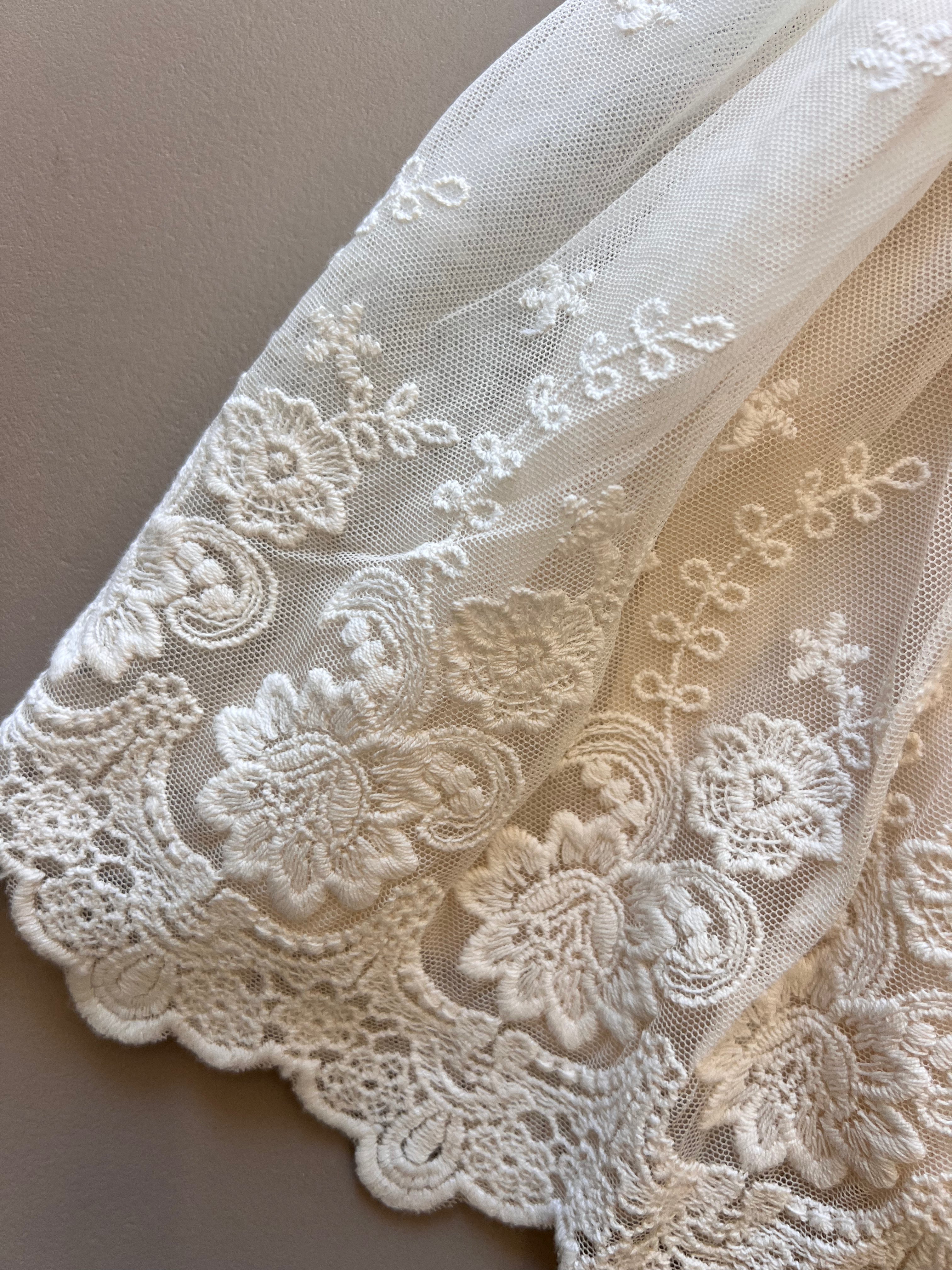 Ruban Dentelle Skirt