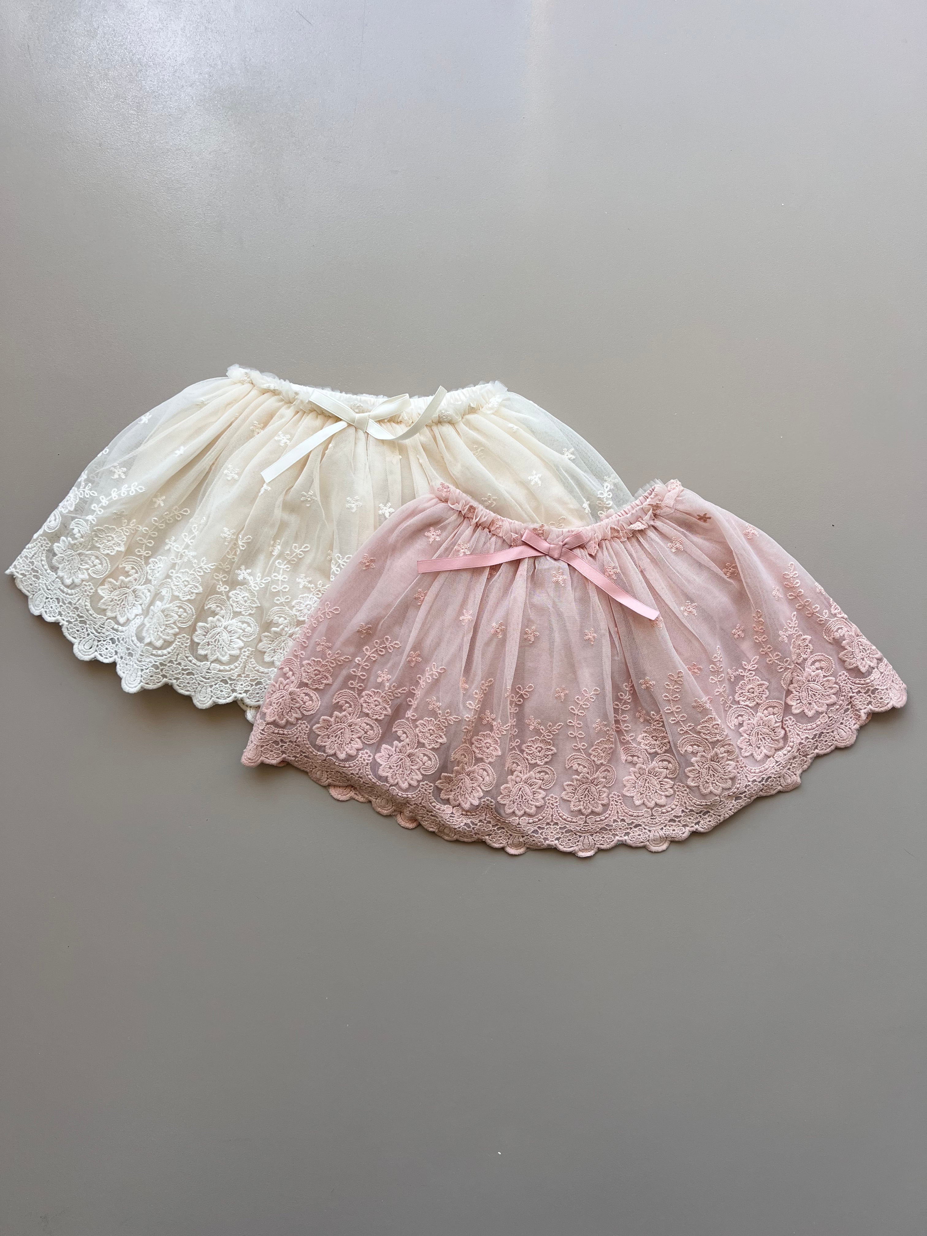 Ruban Dentelle Skirt