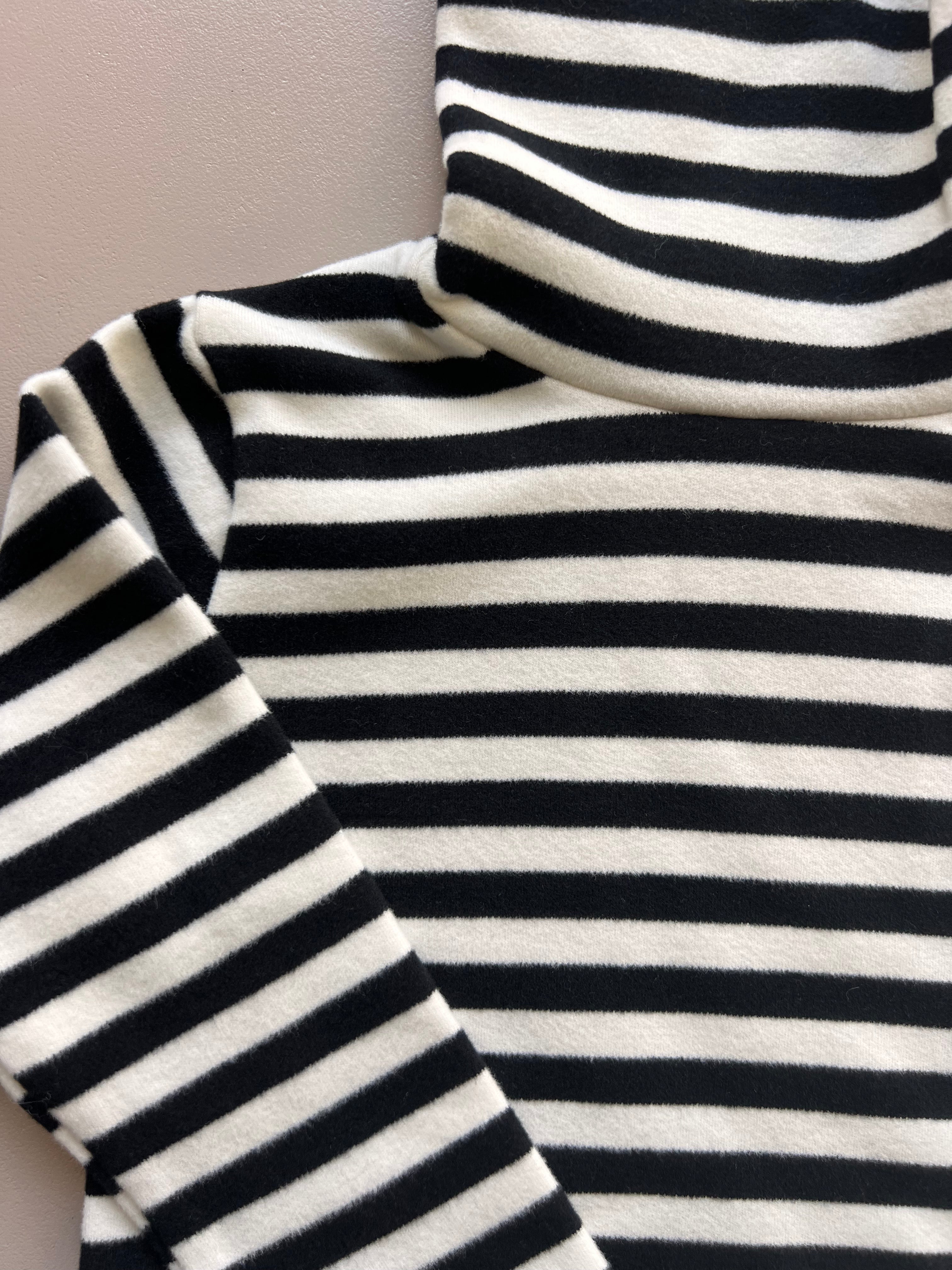 Stripped Turtle Neck Velvet Sweatshirt