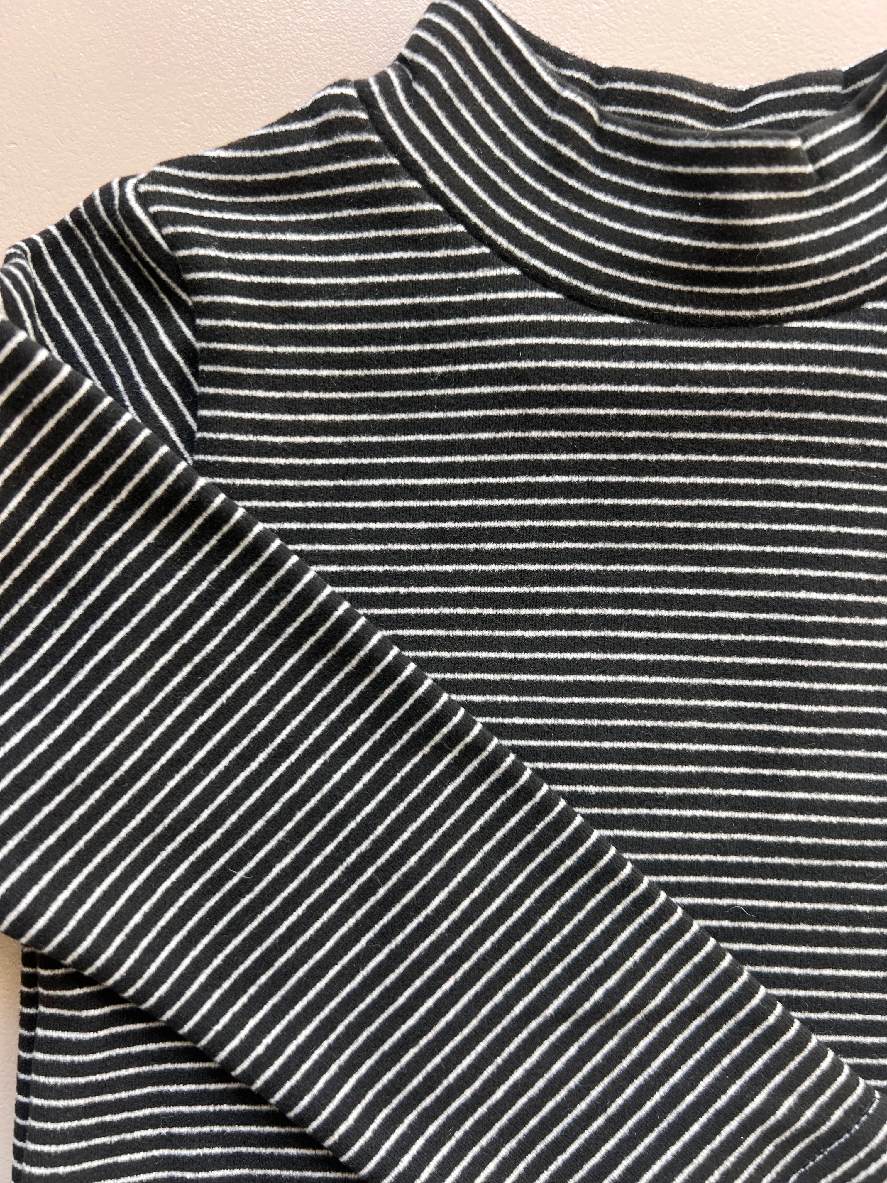 Stripped High Neck Sweatshirt