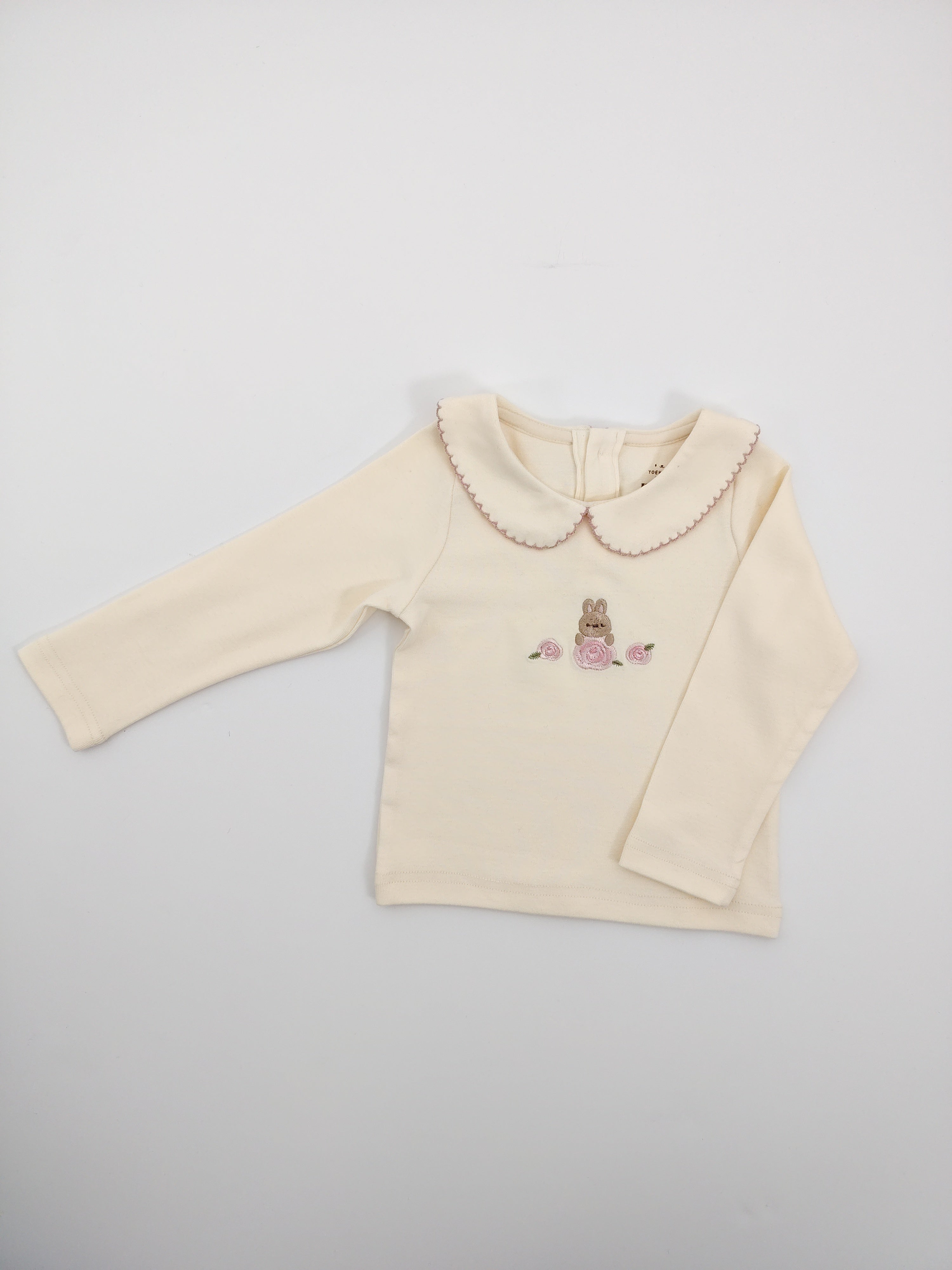 Off-White Collar Sweatshirt