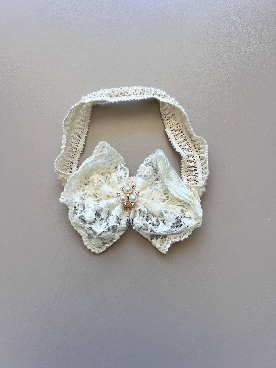 Butterfly Lace Hair Band With Pearls - La Farandole Paris