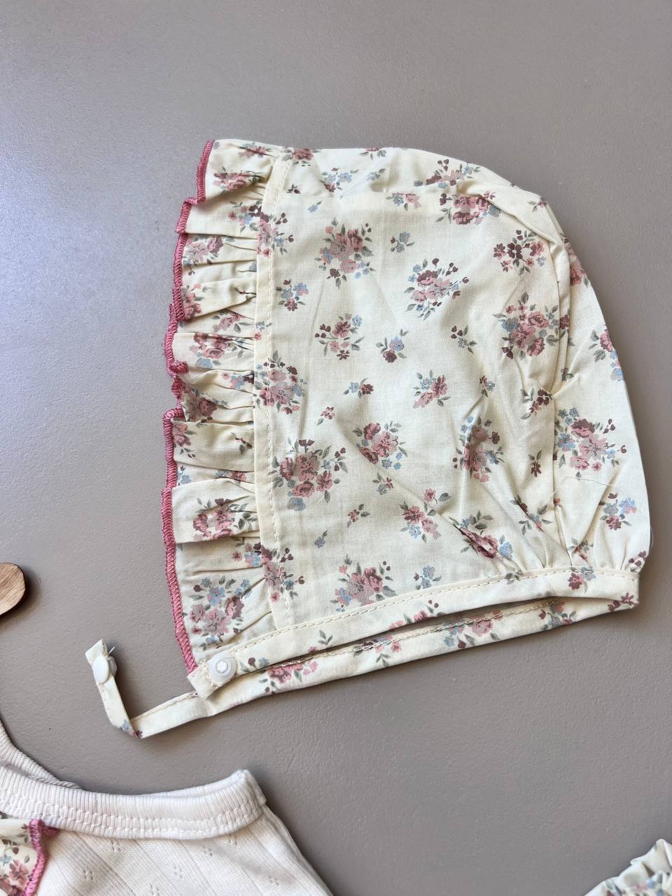 Beige Flowers Summer 3 Pcs Set