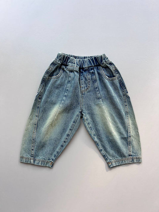 Loose Cut Vintage Jeans